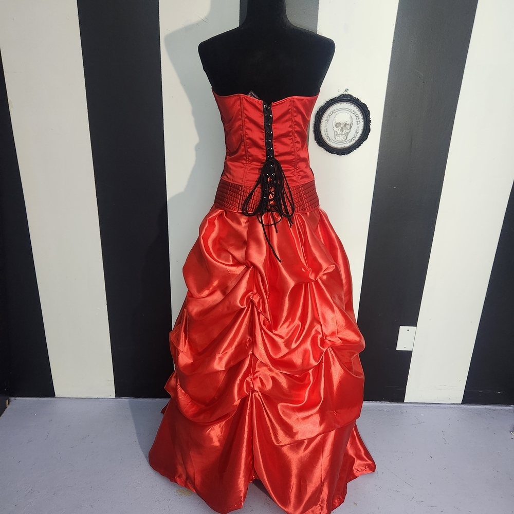 Custom Azreals Accomplice Ball Gown - Picture 6 of 9